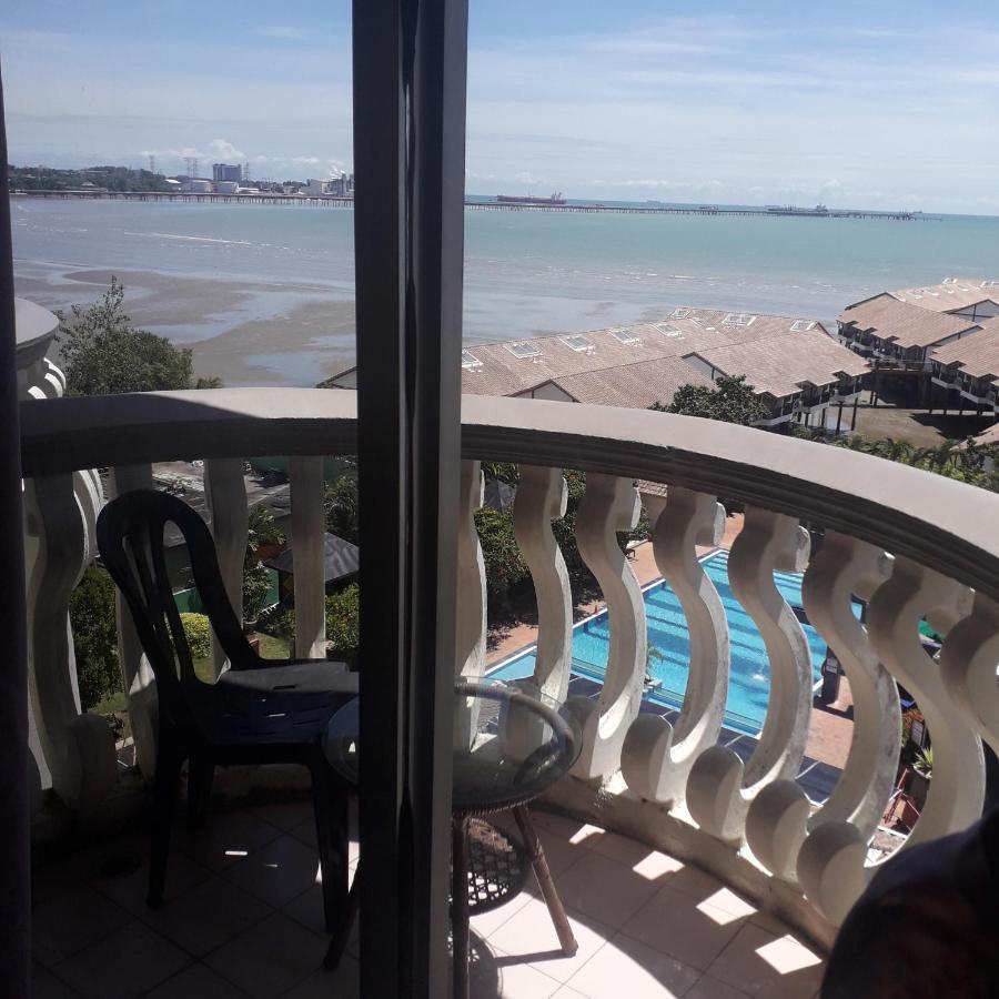 Cozy Seaview Glory Beach Resort Anc Port Dickson Bagian luar foto