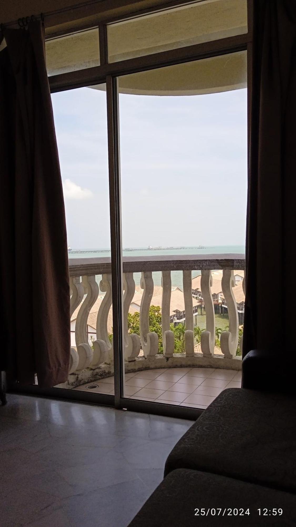Cozy Seaview Glory Beach Resort Anc Port Dickson Bagian luar foto