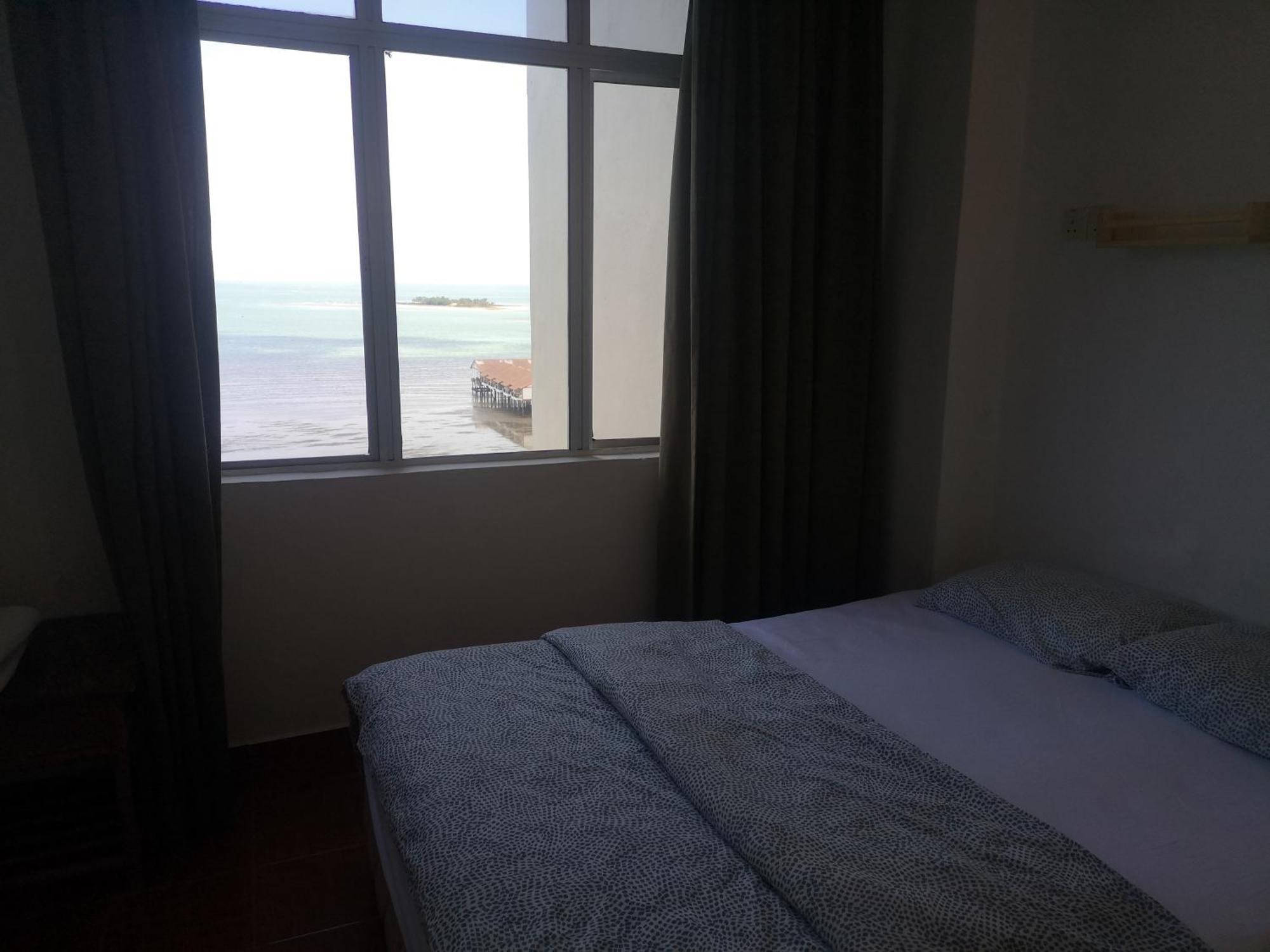 Cozy Seaview Glory Beach Resort Anc Port Dickson Bagian luar foto